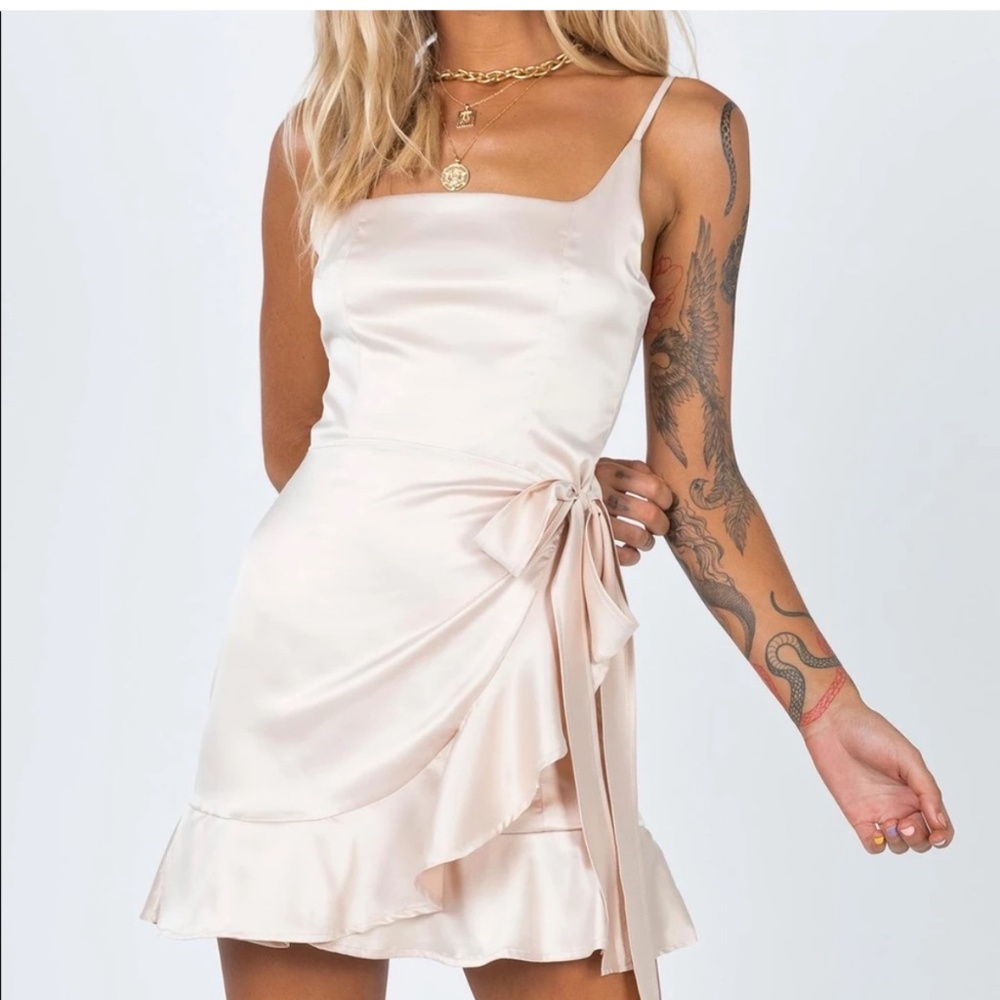 Princess Polly Champagne Wrap Dress – Size US 8 (NWT)